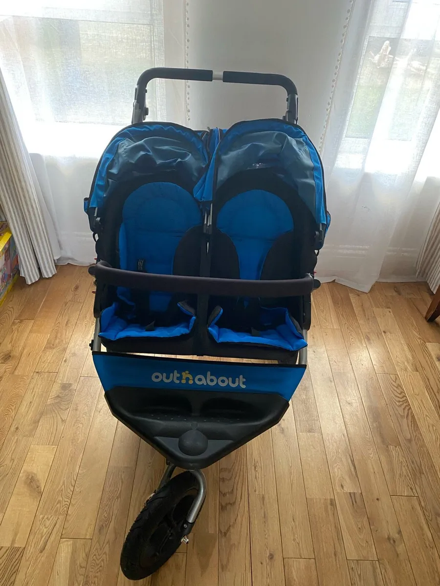 Out n about double buggy - Image 1