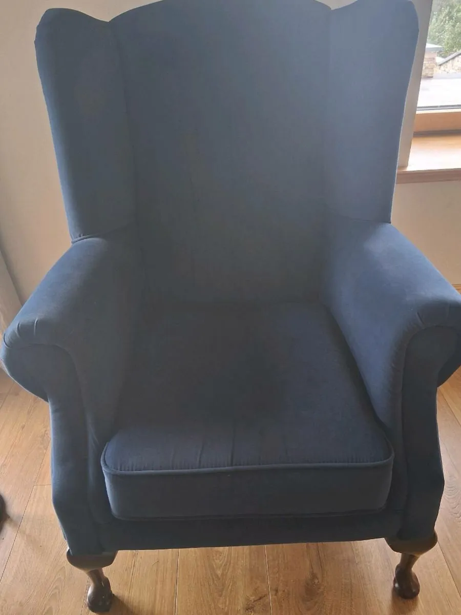 Queen Anne Armchair - Image 1