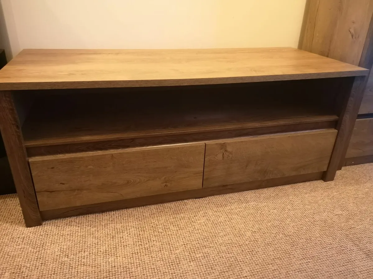 TV bench - Image 1