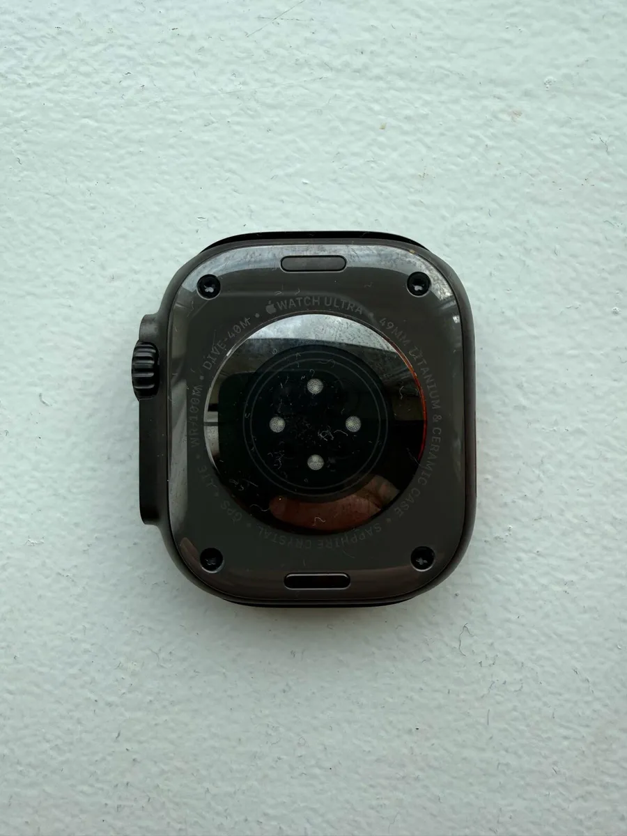 Apple Watch Ultra 2 WiFi Cellular Titanium - Image 3