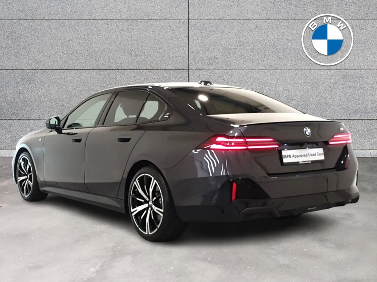 BMW 5 Series 520i M Sport Pro Saloon - Image 3