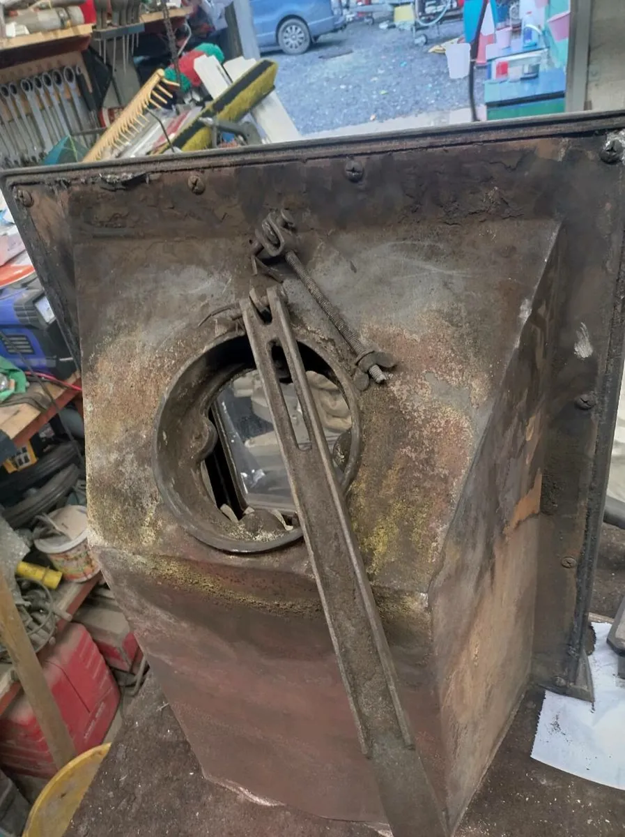 Stove - Image 2