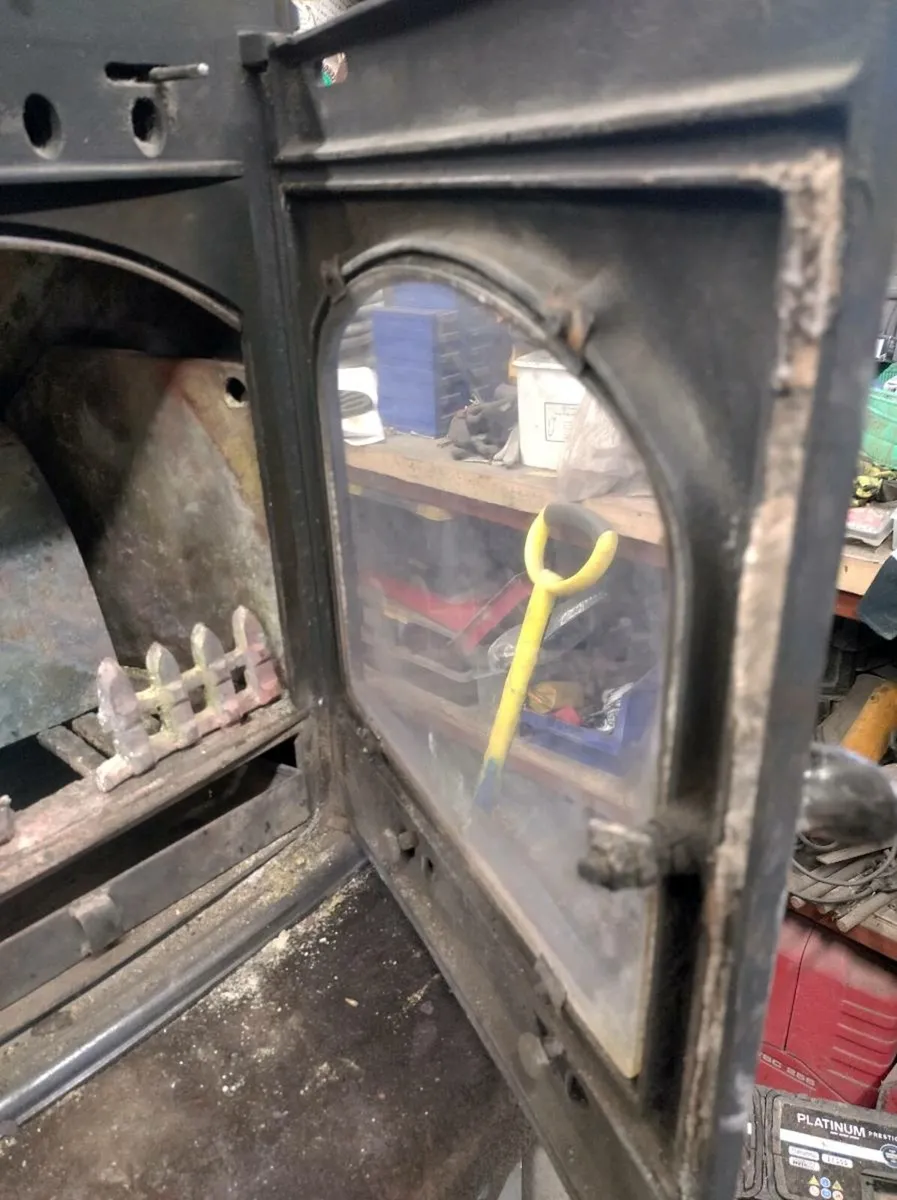 Stove - Image 4