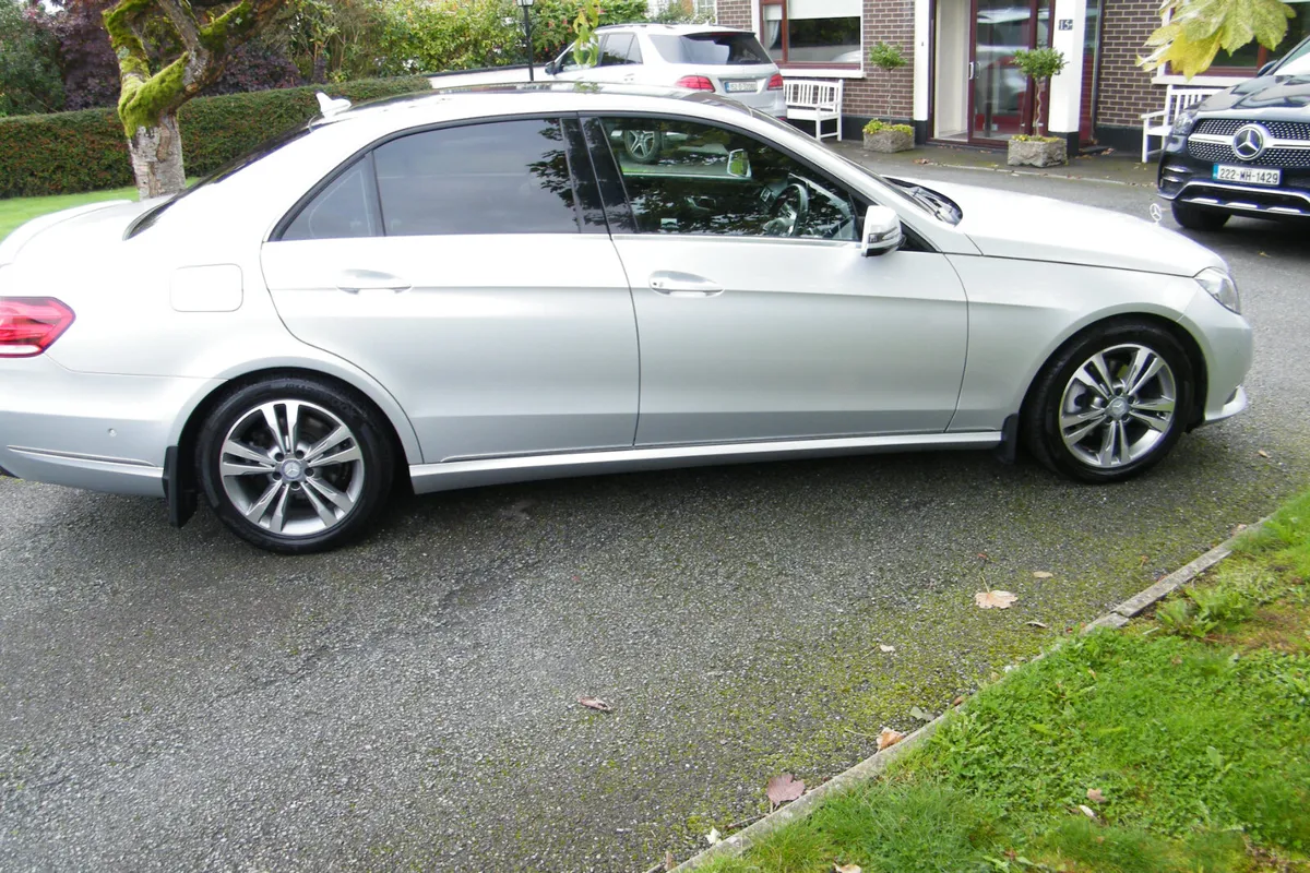 Mercedes-Benz E-Class 2013 - Image 3