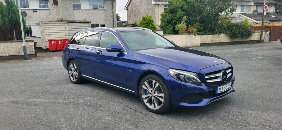 Mercedes Benz C350e 2016 (Plug in hybrid) - Image 3