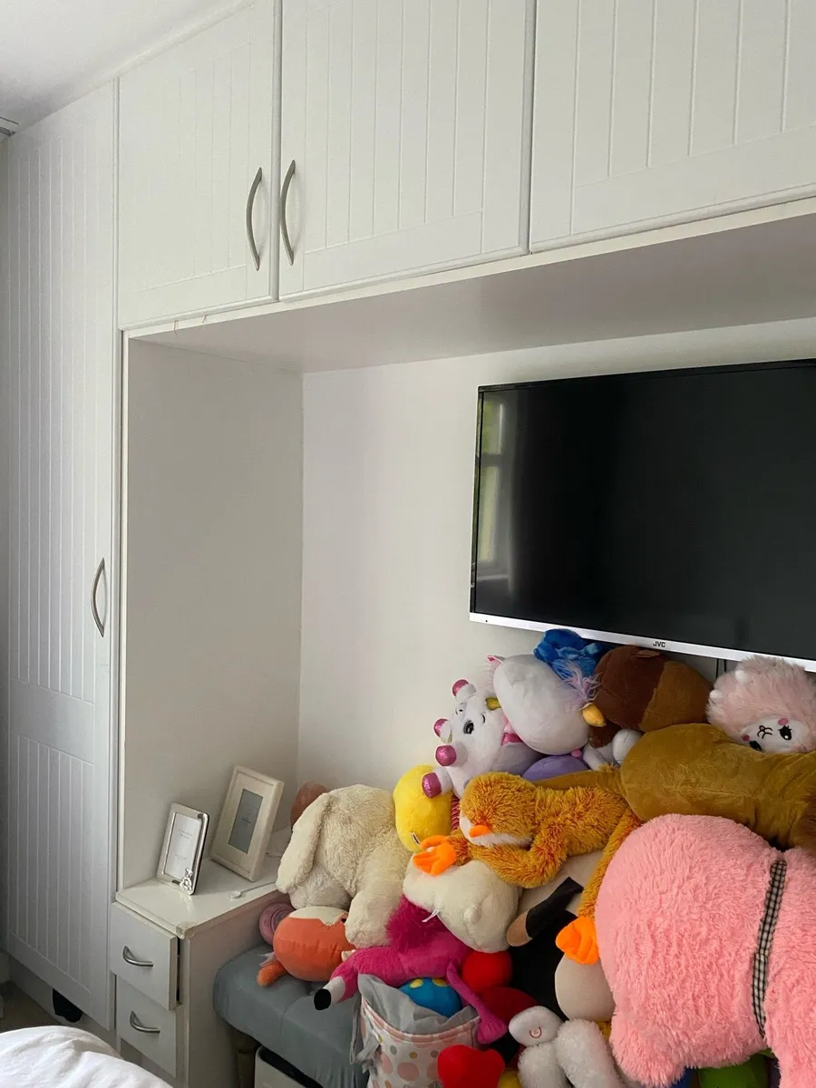Wardrobe - Image 4