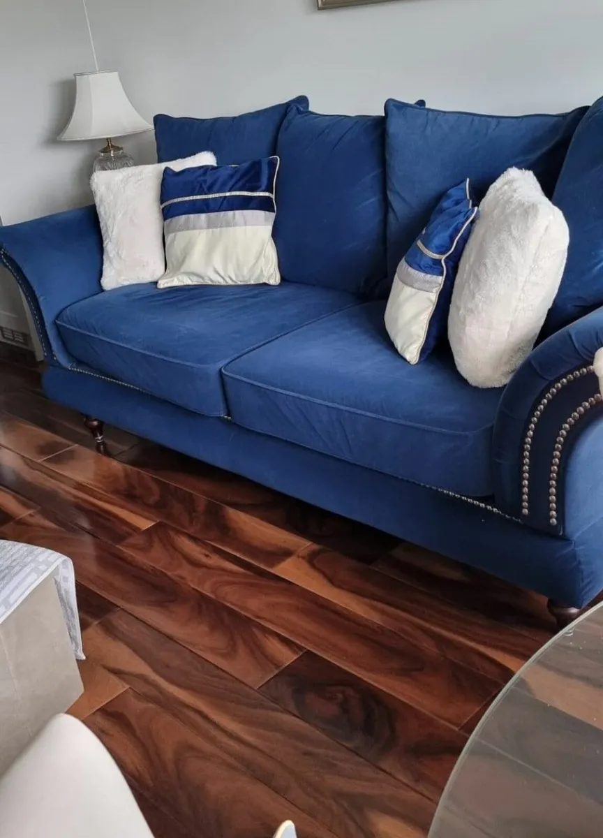 4 seater sofa + 2 seater sofa - Image 1