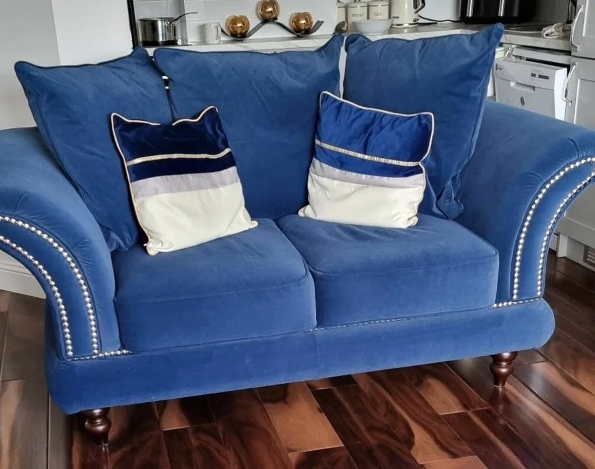 4 seater sofa + 2 seater sofa - Image 3