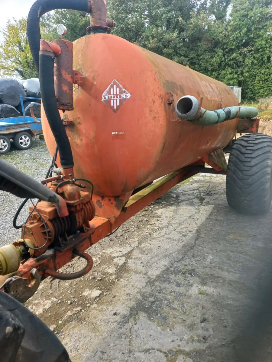 Tractor - Image 4