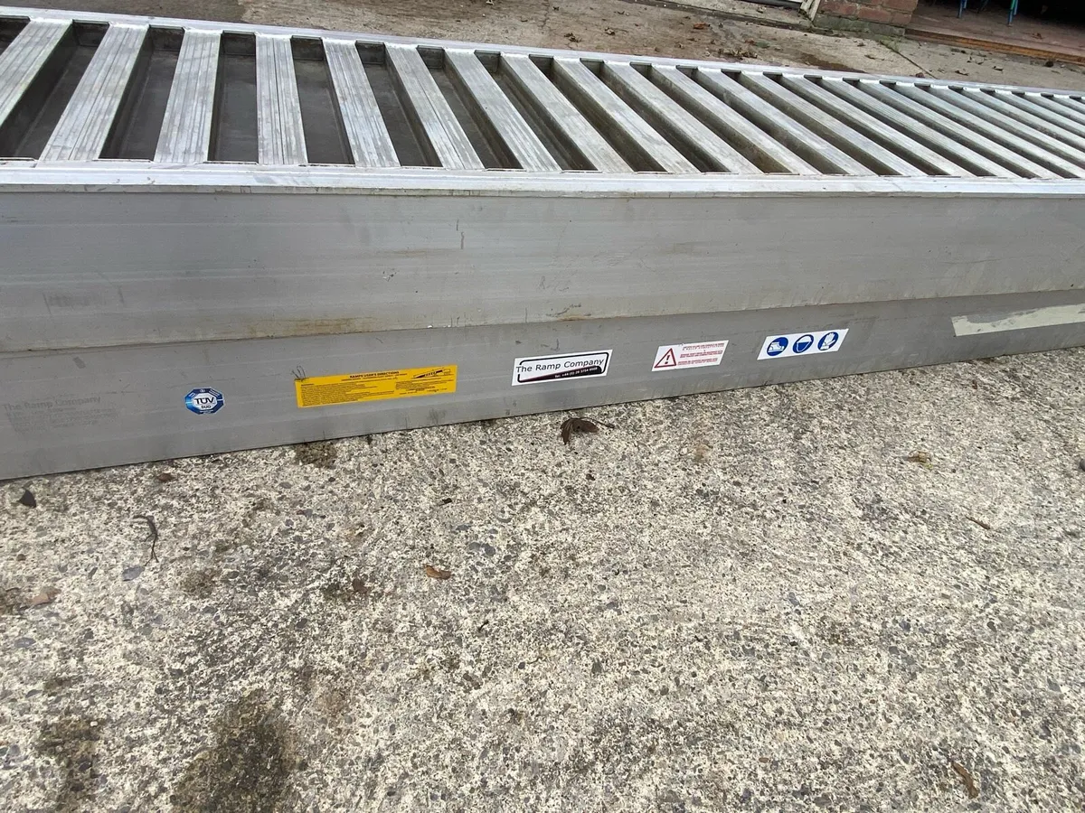 Loading ramps - Image 4