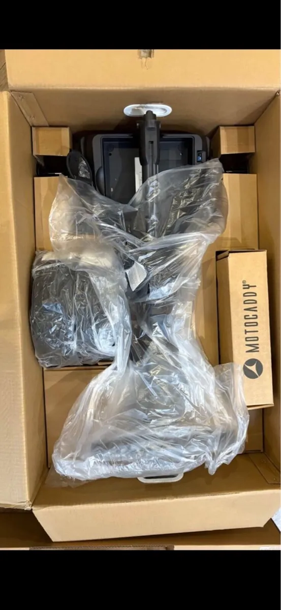 Motocaddy SE ultra Electric Trolley - Image 2