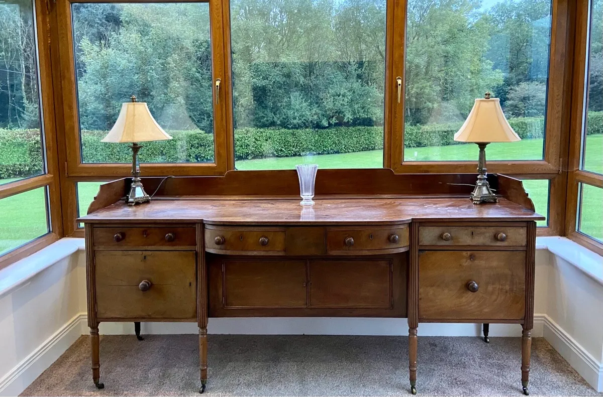 George 111 Irish Hunt buffet dresser - Image 1