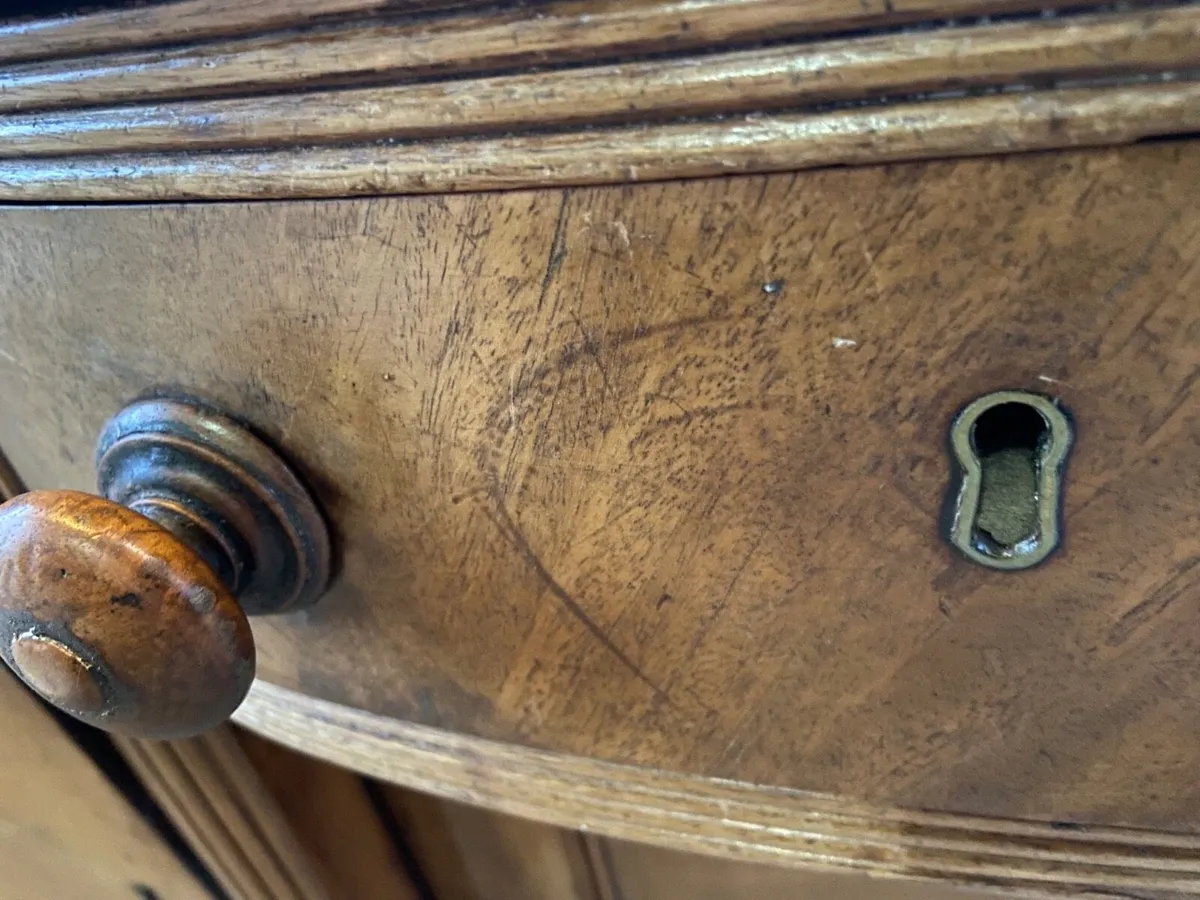 George 111 Irish Hunt buffet dresser - Image 4