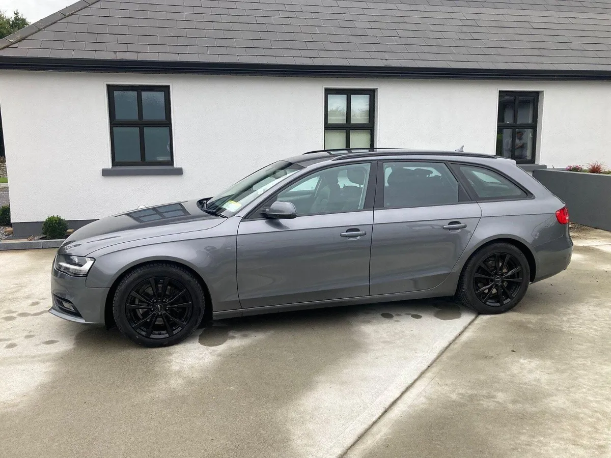 Audi A4 SE Technik - Image 2