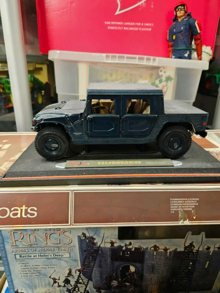 Corgi Maisto Hummer 1.18 - Image 2