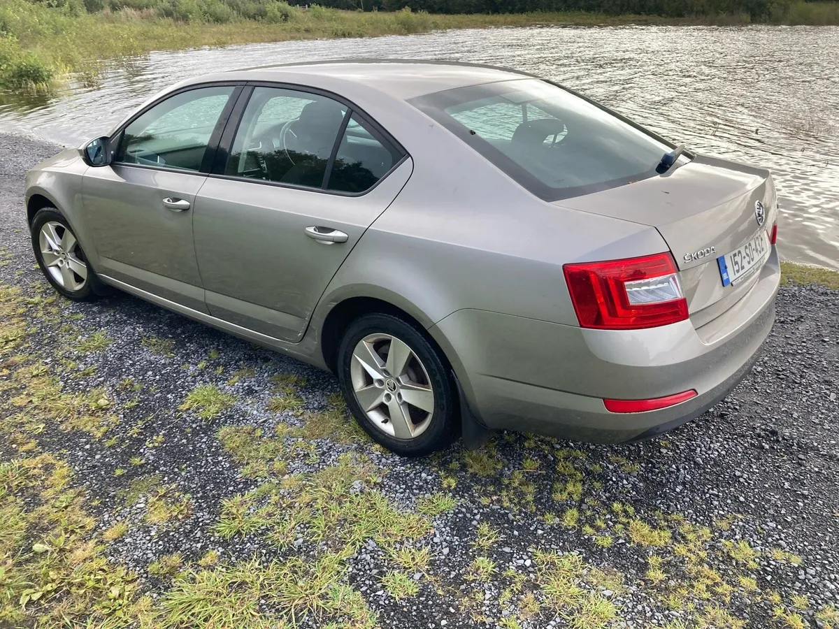 2015 Skoda Octavia TDI - Image 4