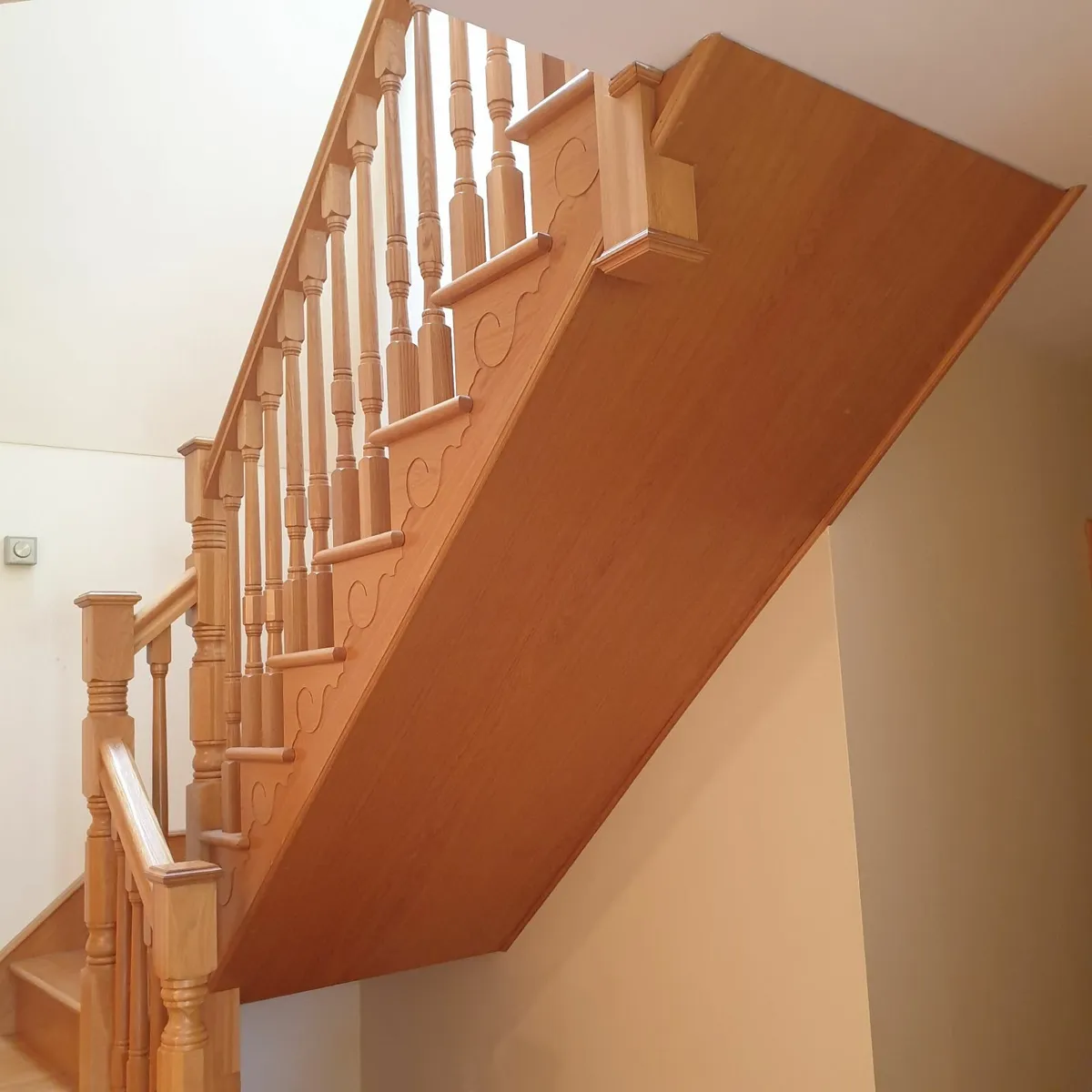Oak Stairs - Image 4