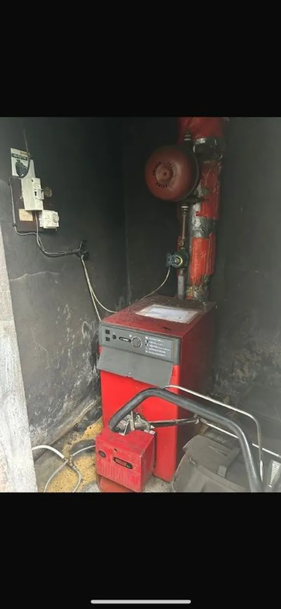 Riello oil boiler - Image 2