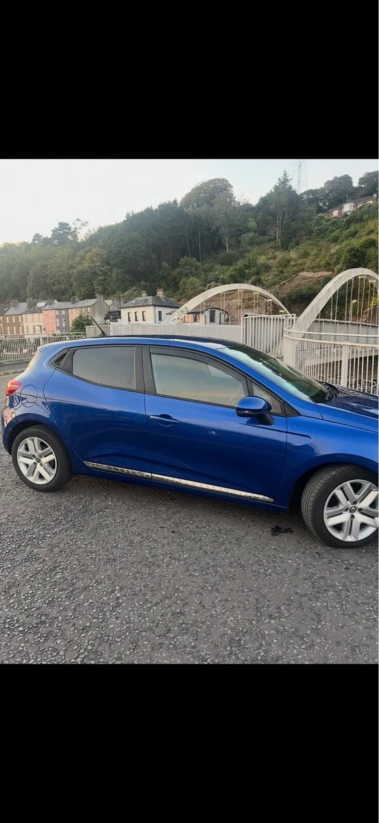 Renault Clio V Metallic Blue - Image 2
