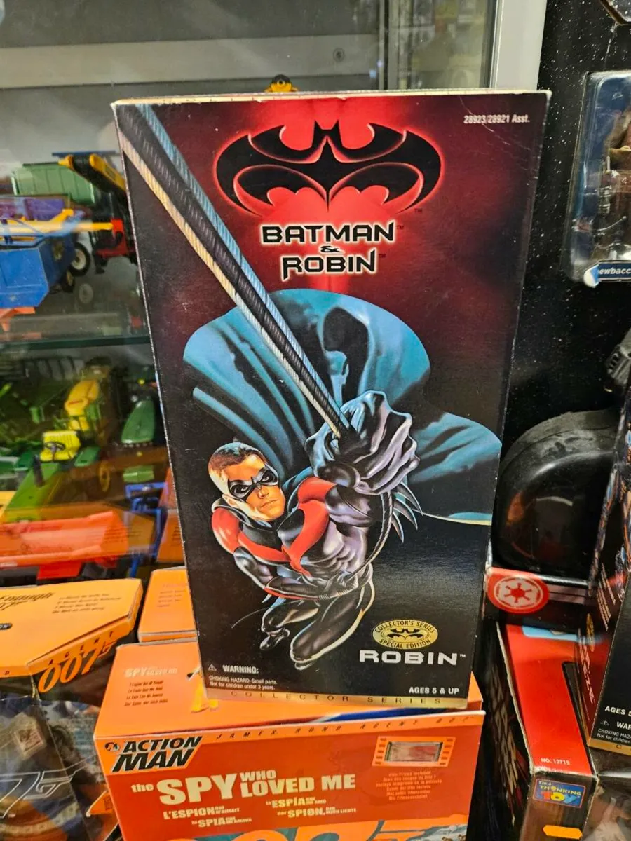 Batman Figure Robin - Image 1