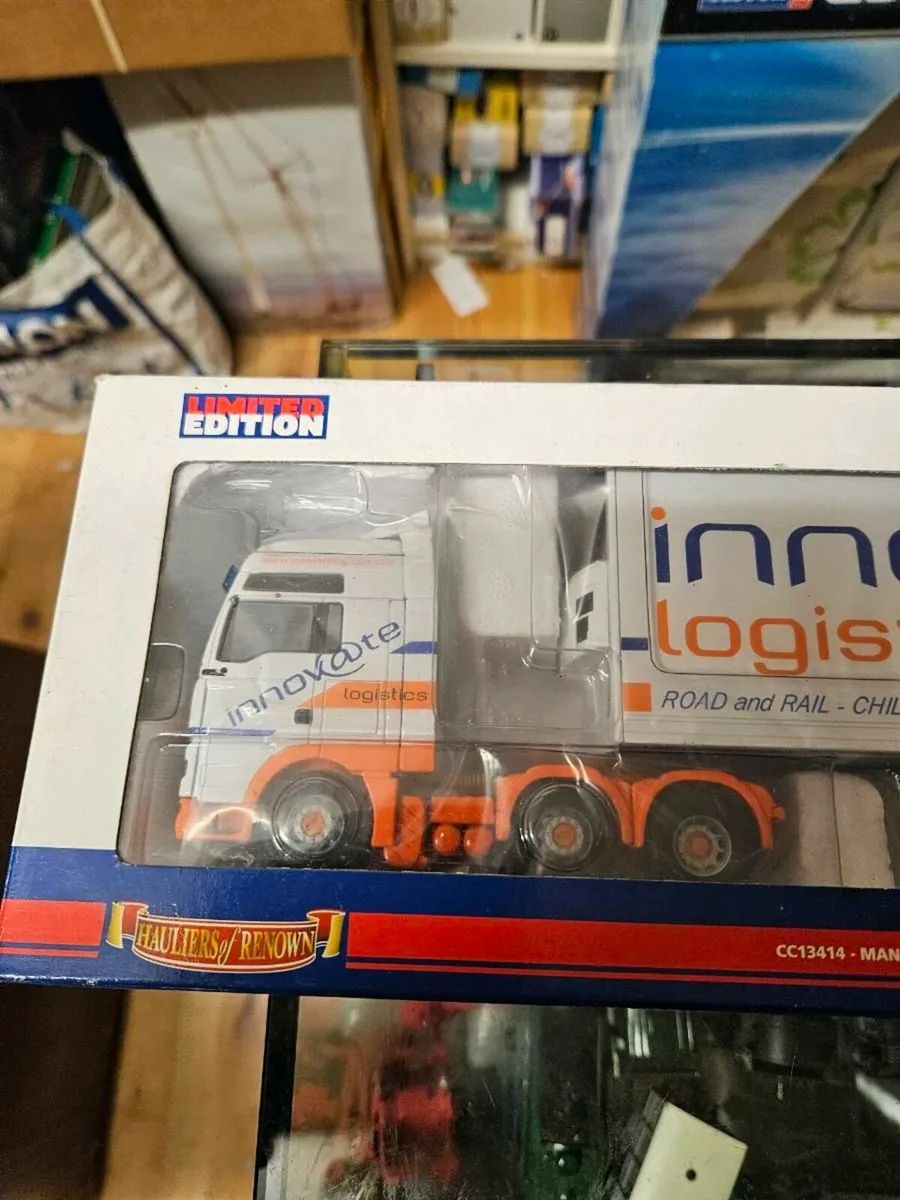 Corgi MAN Tractor Unit and Trailer 1.50 - Image 3