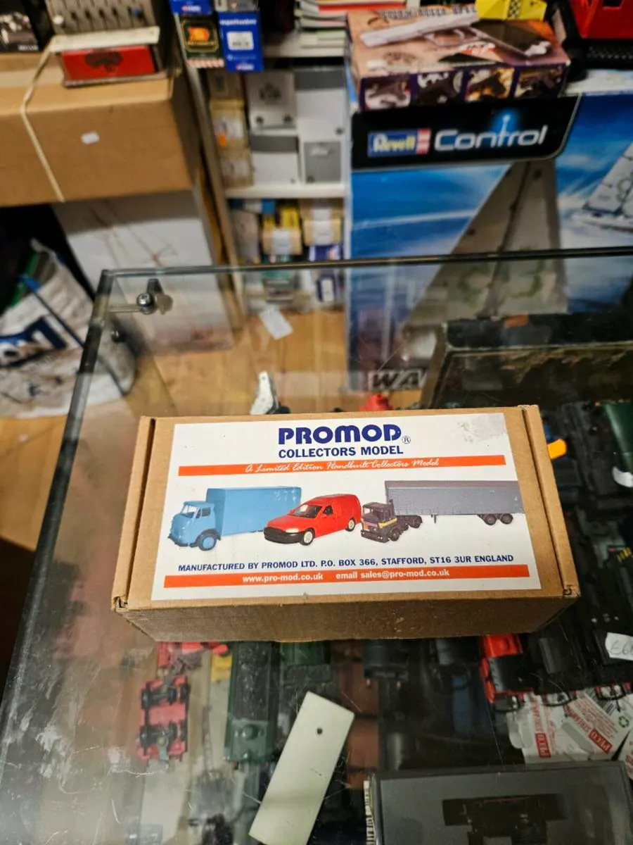 Corgi Promod Pickfords Tanker Code3 1.50 - Image 1