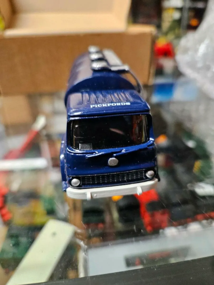 Corgi Promod Pickfords Tanker Code3 1.50 - Image 3
