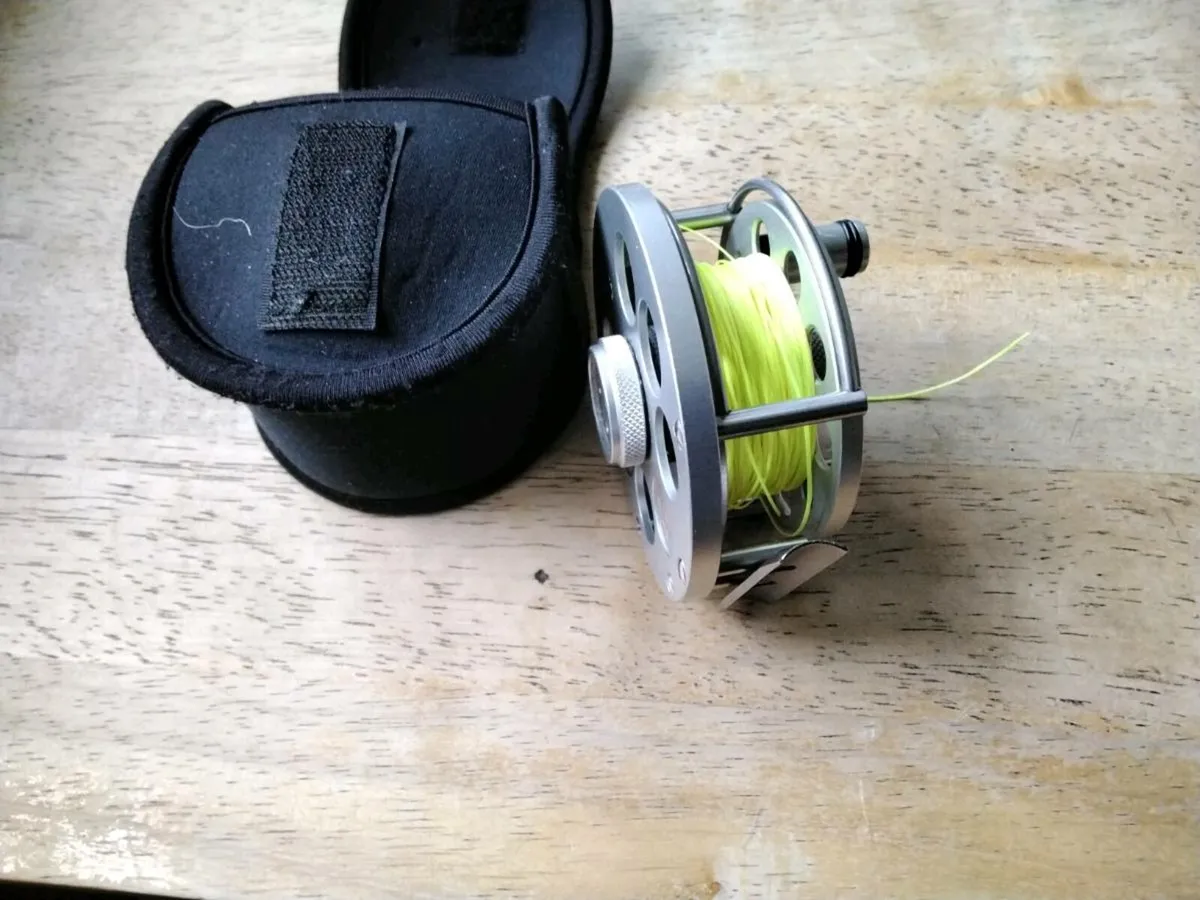 ARI t HART TROUT FLY REEL  (ROUND 2) - Image 3