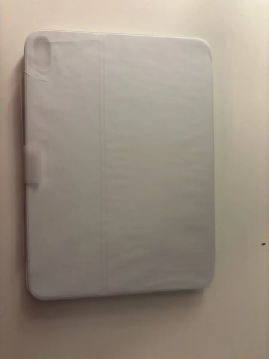 Apple Magic Keyboard Folio - iPad 10/11 - Image 3
