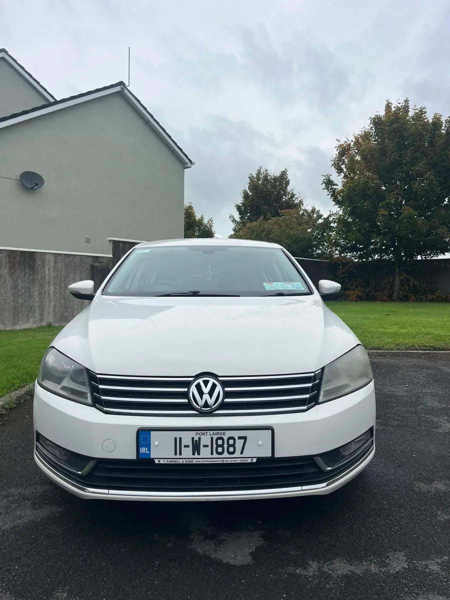 Volkswagen Passat - Image 2