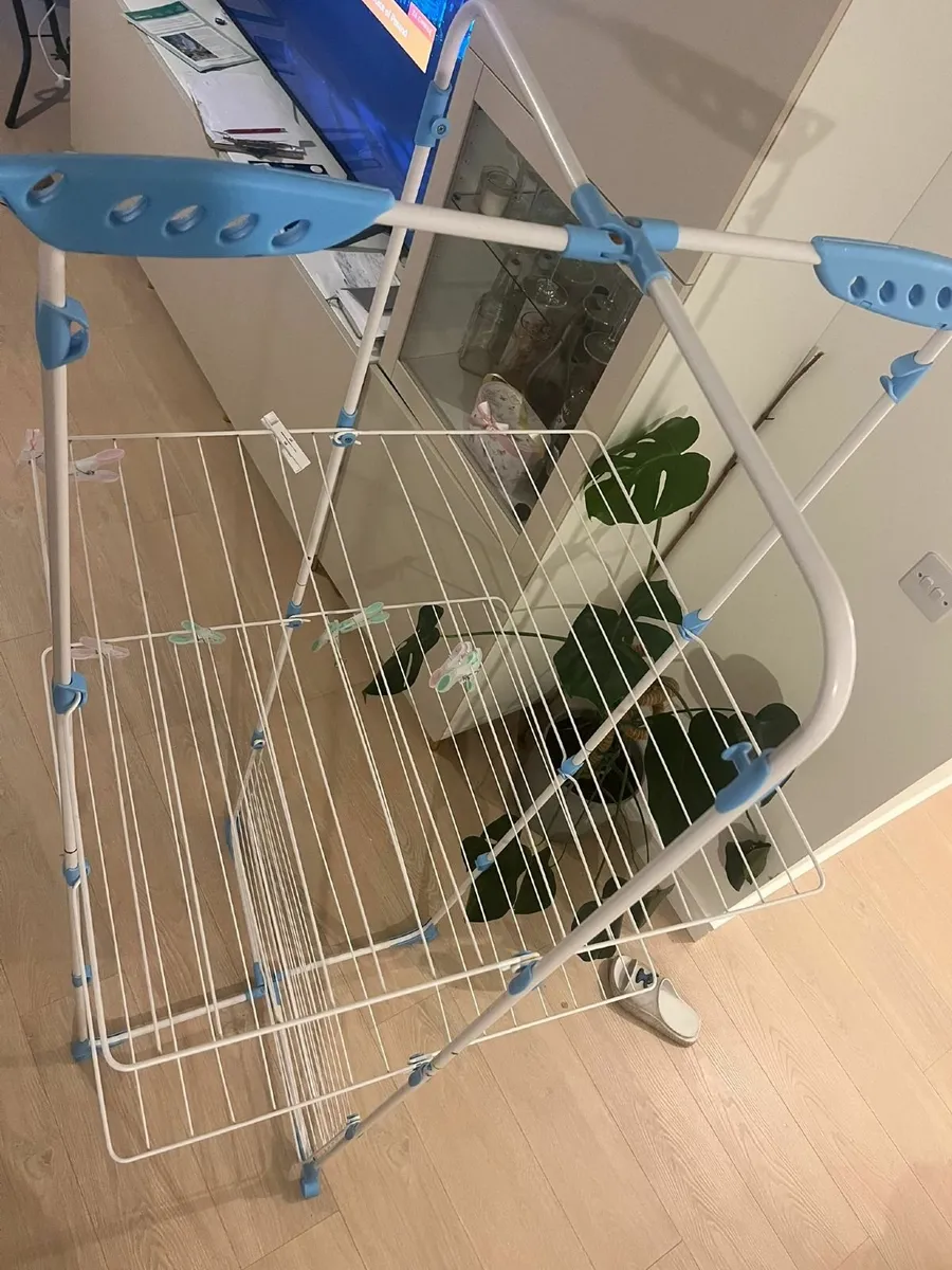 Clothes airer free delivery! - Image 1