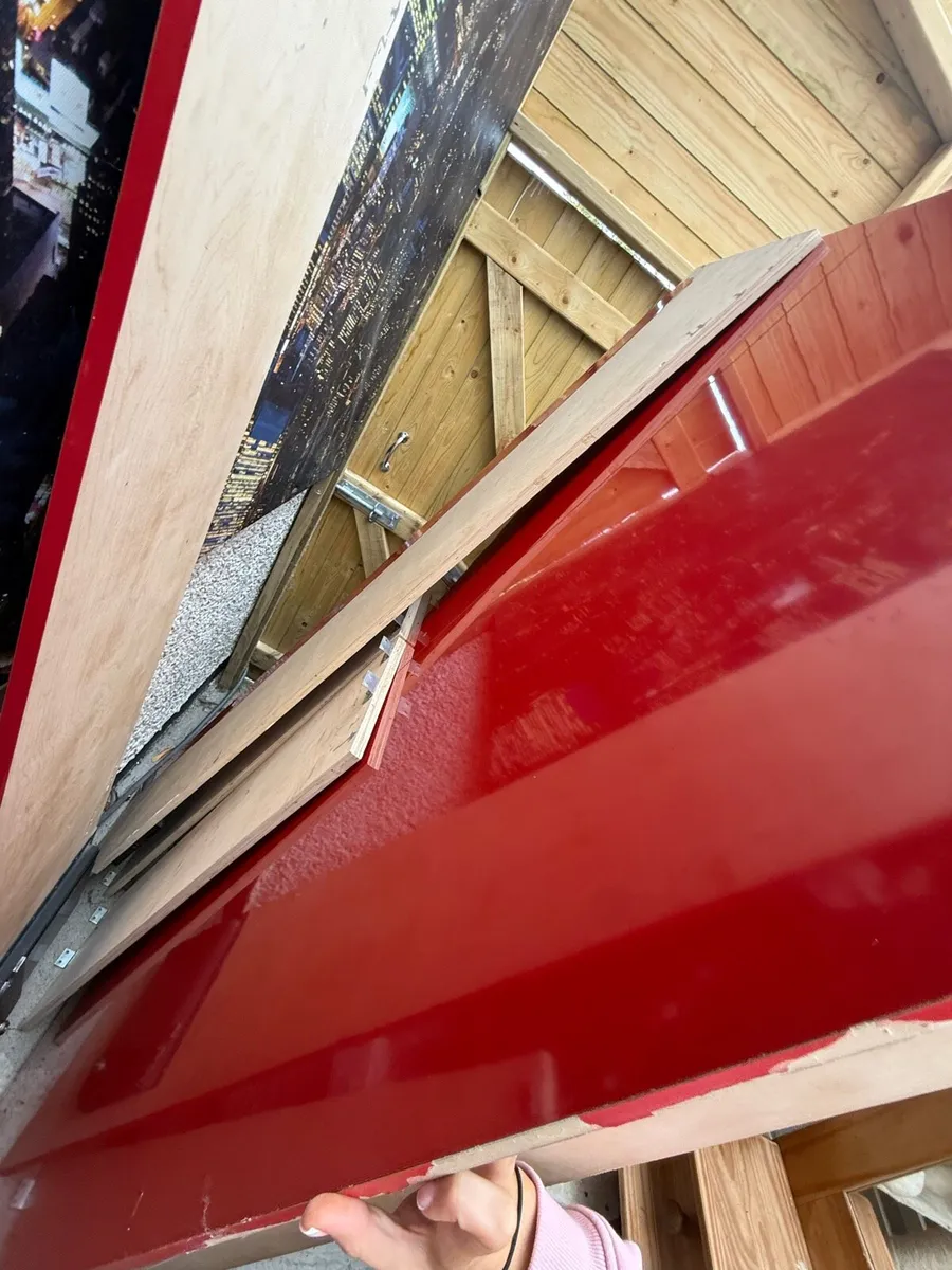 Red Murphy bed - Image 1