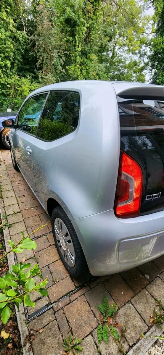 Volkswagen Up! Automatic - Image 4