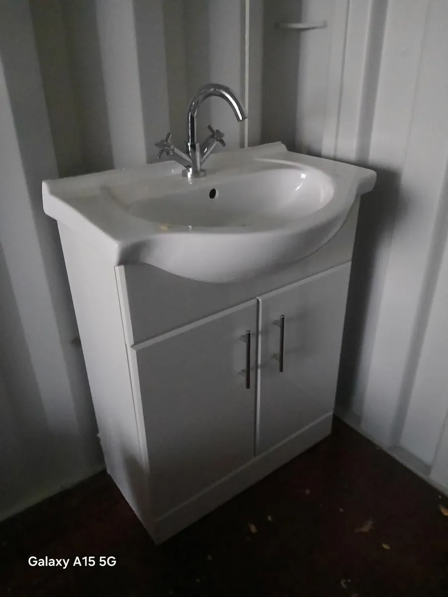 Vanity basin - Image 3