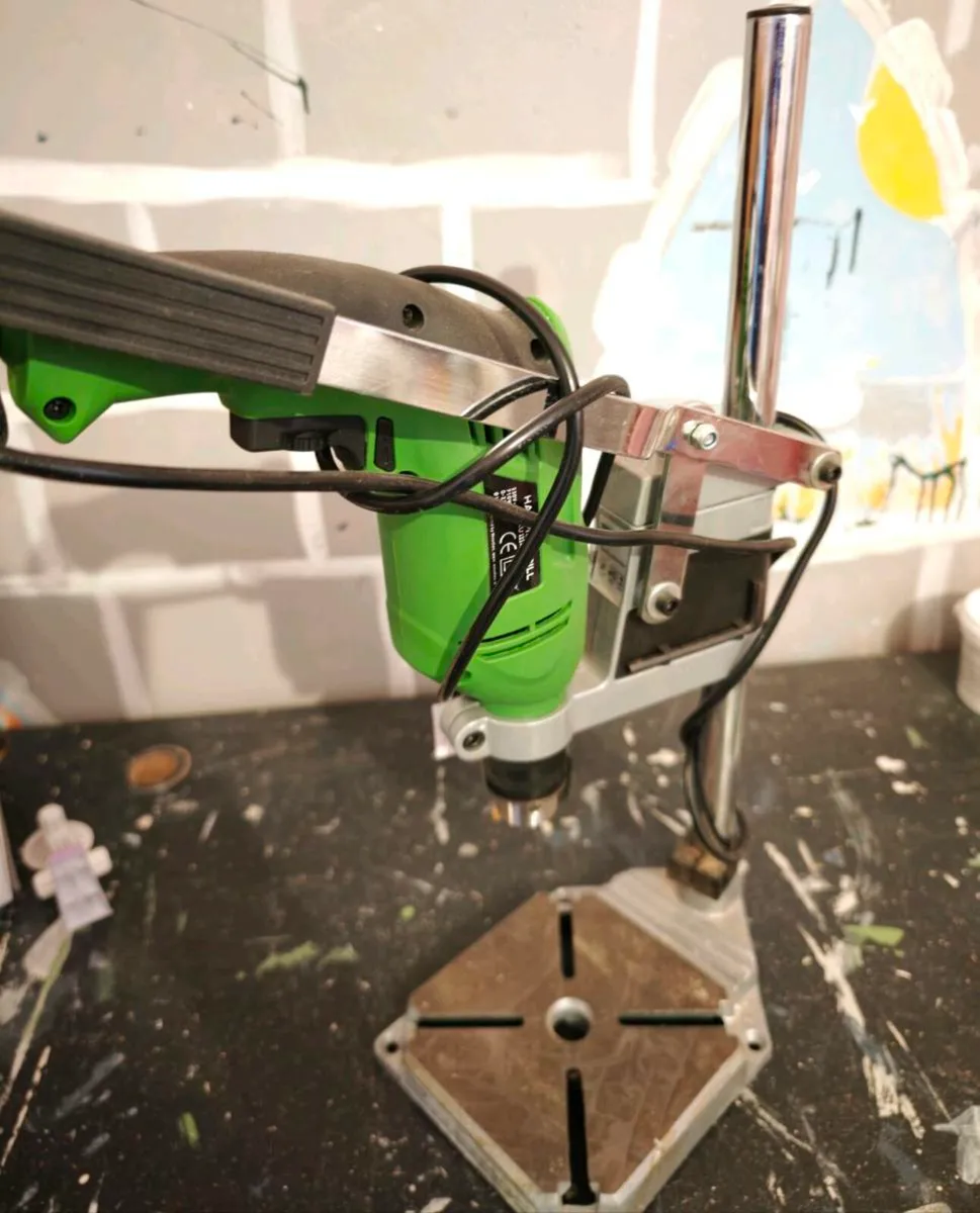 Drill and drill stand - Image 3