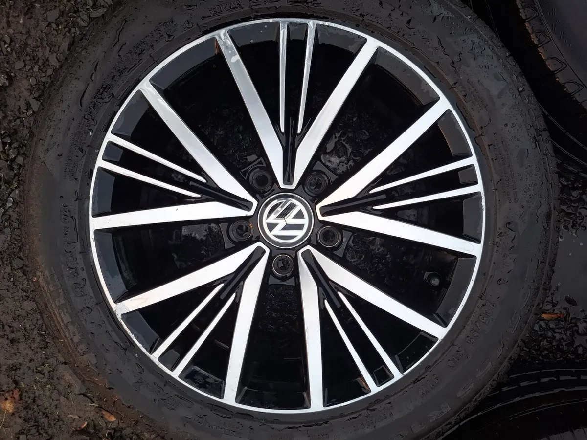 16" Genuine Vw Alloys with tyres - Image 1