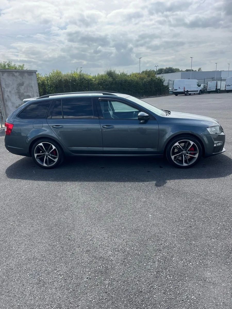 Skoda Octavia VRS - Image 2
