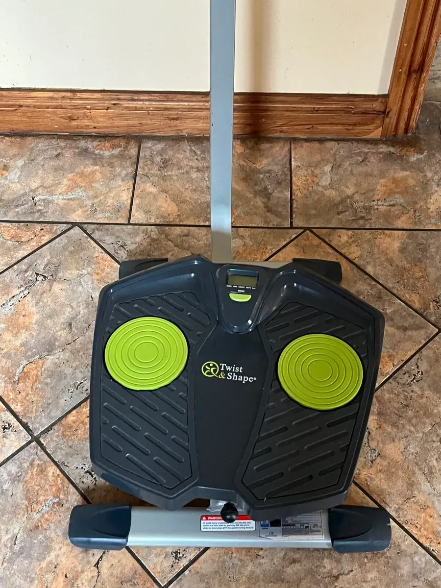 Twist and shape exercise machine. - Image 3