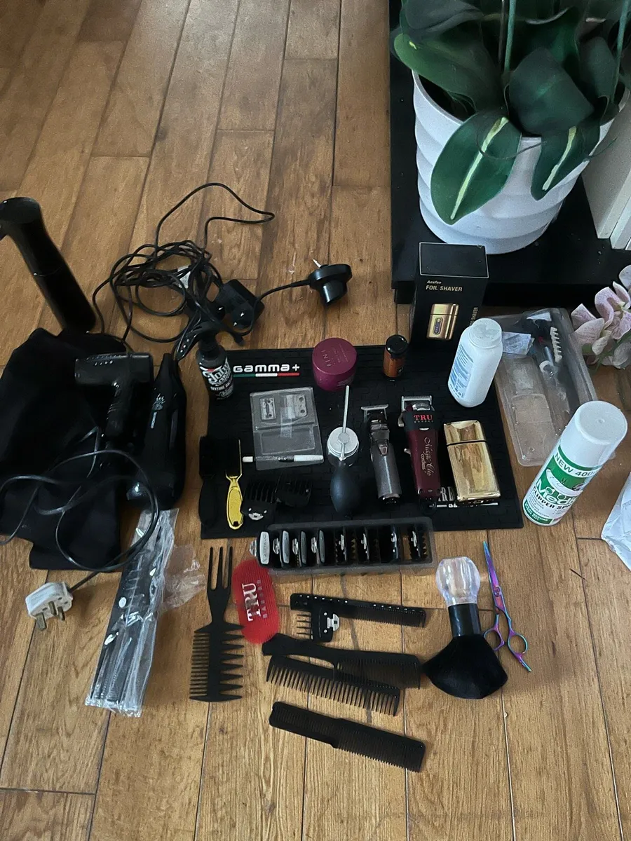 Barber Gear - Image 1