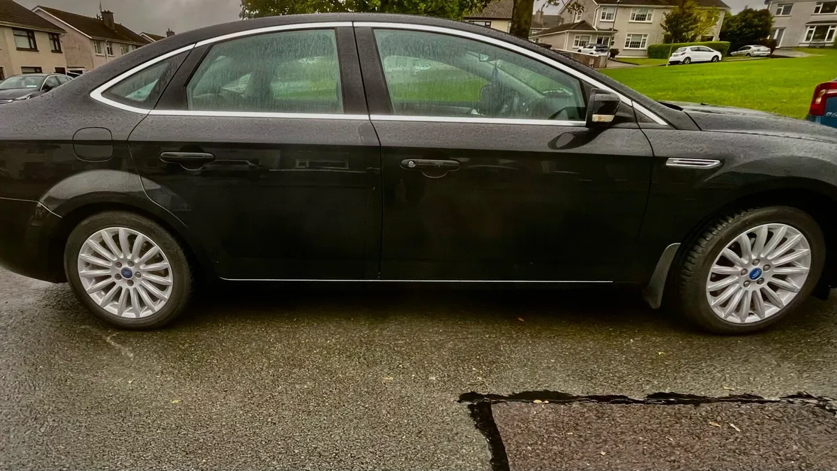 VERY LOW MILAGE FORD MONDEO TITAINUM 1.6 dsl - Image 1