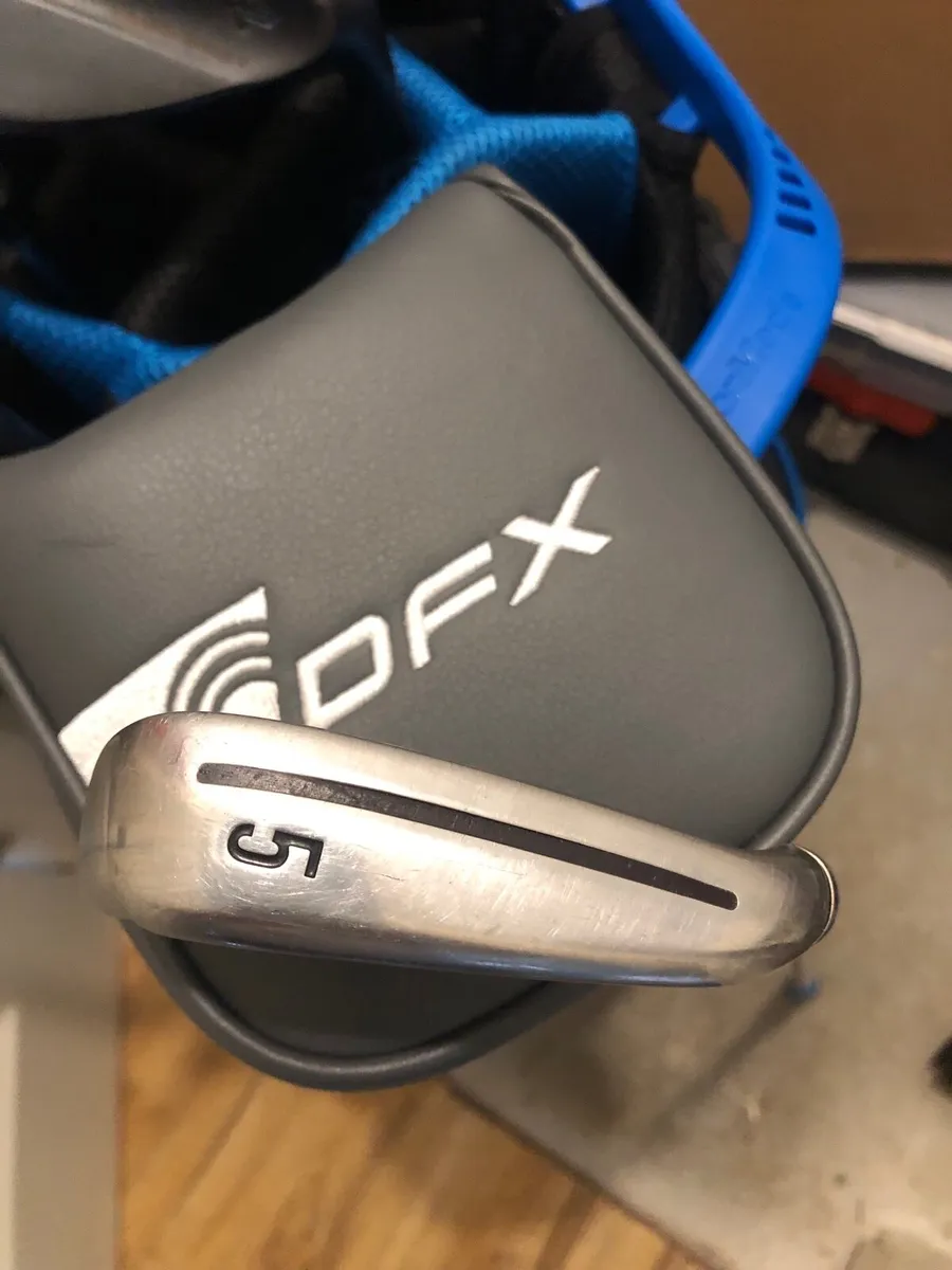 Taylor made Sim 2 5 Iron ( Price Drop ) - Image 3