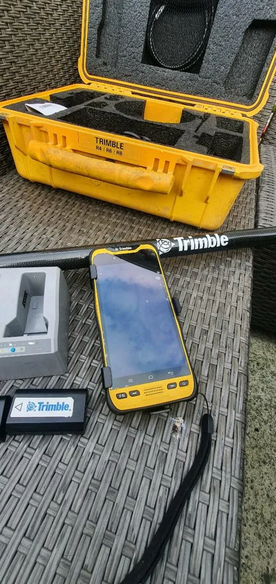 Trimble gps and poll unit - Image 1