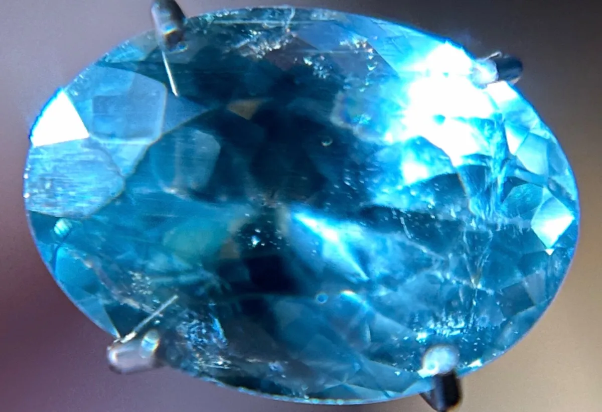Neon Blue Paraiba Tourmaline - Image 3