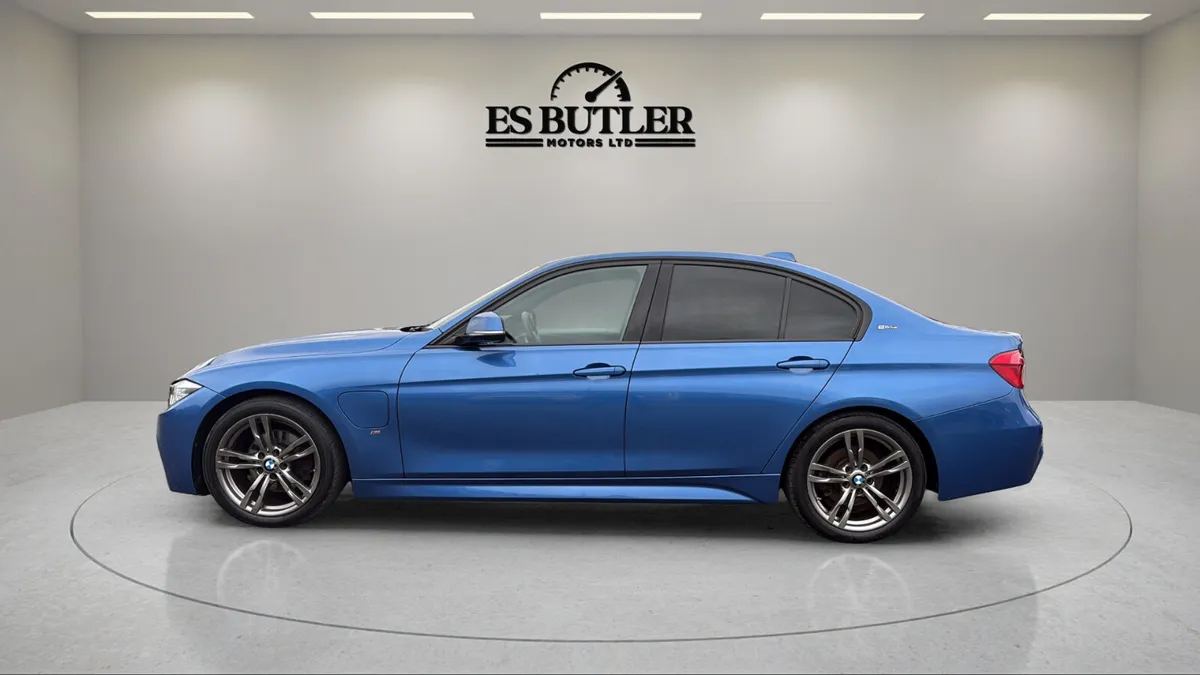 162 BMW 330E MSPORT HUGE SPEC 12MONTHS WARRANTY - Image 2