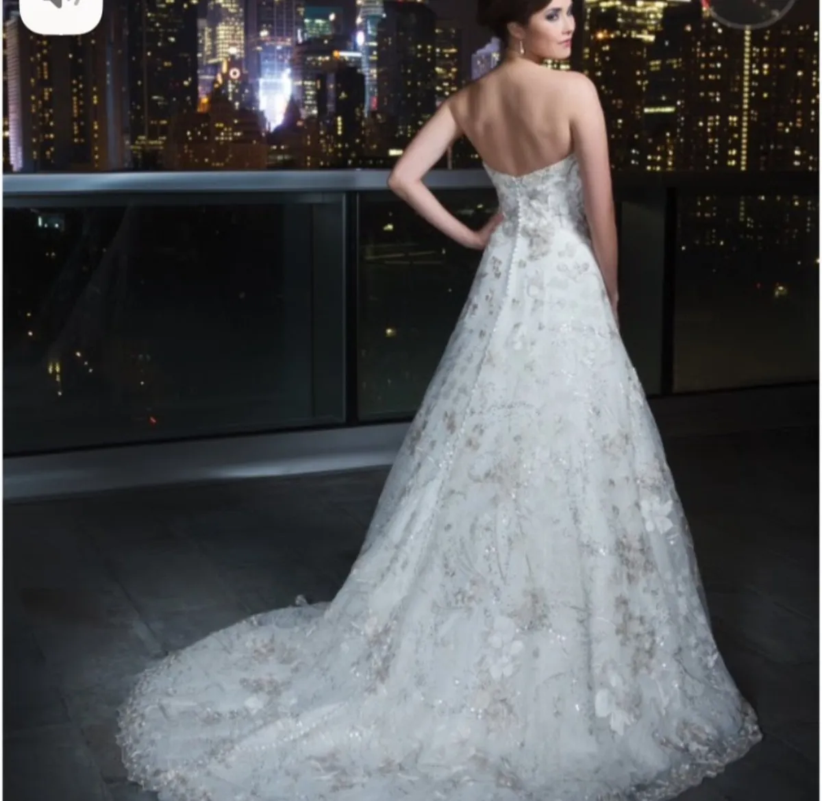 Wedding dress - Image 1