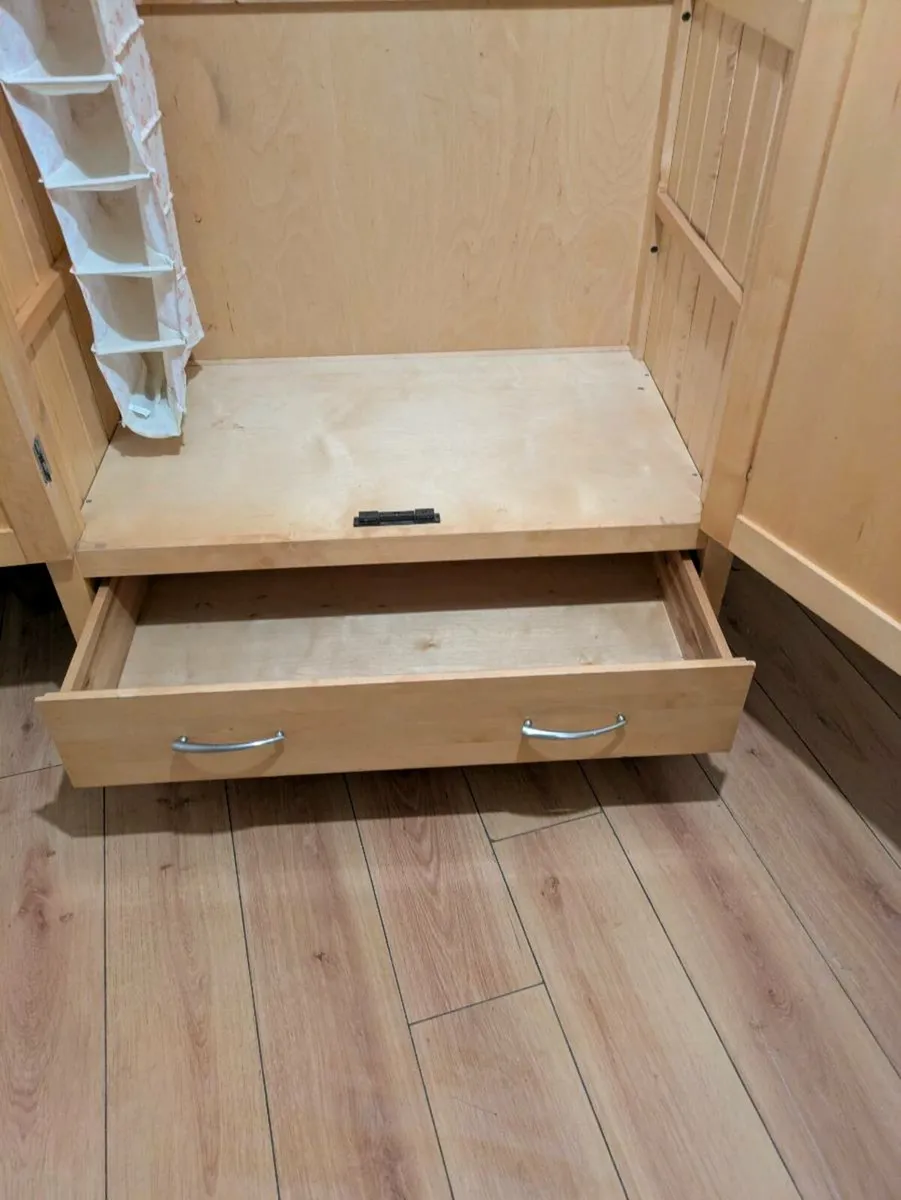 Double wardrobe - Image 3