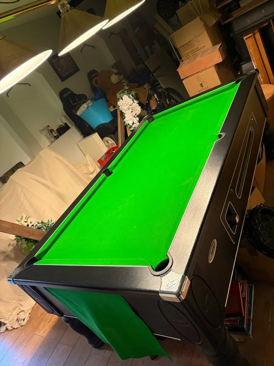 Pool Table - Image 2