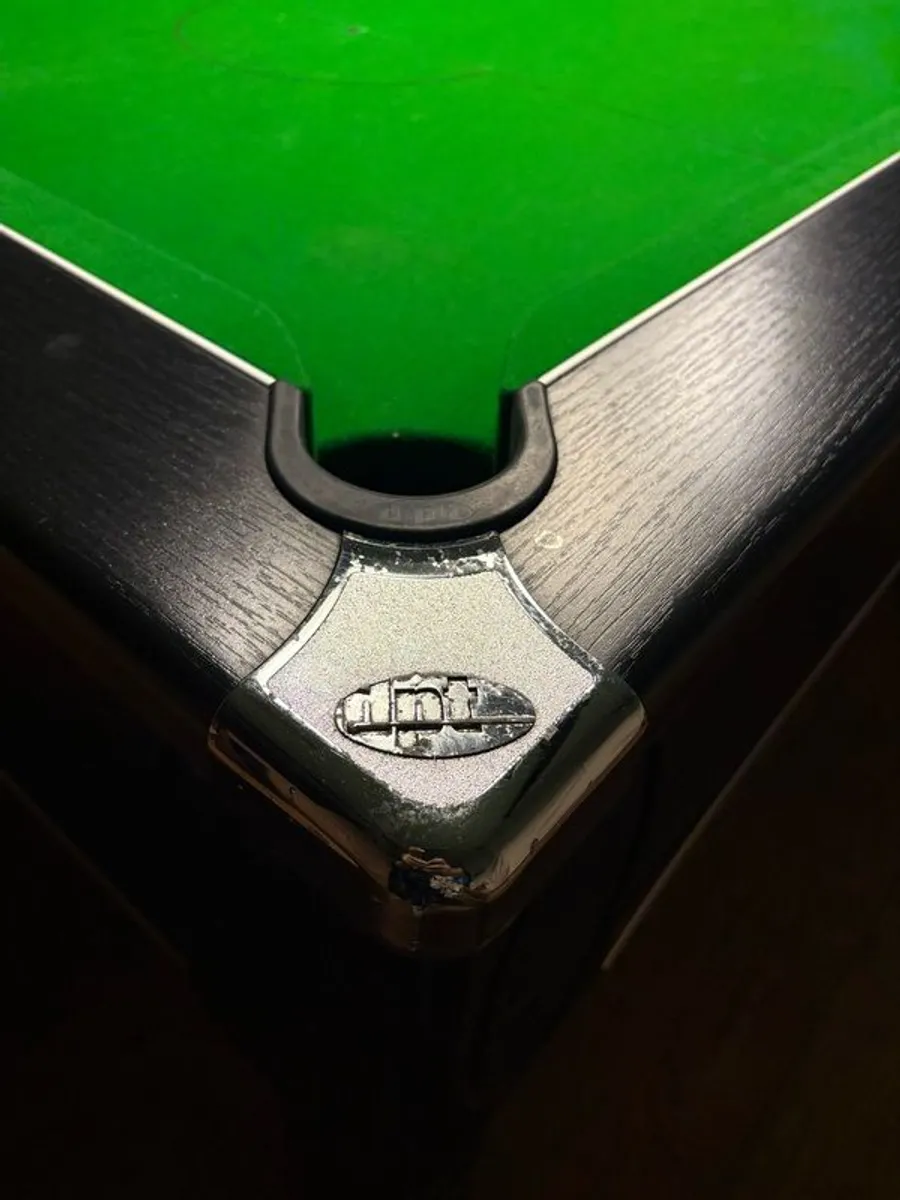 Pool Table - Image 4