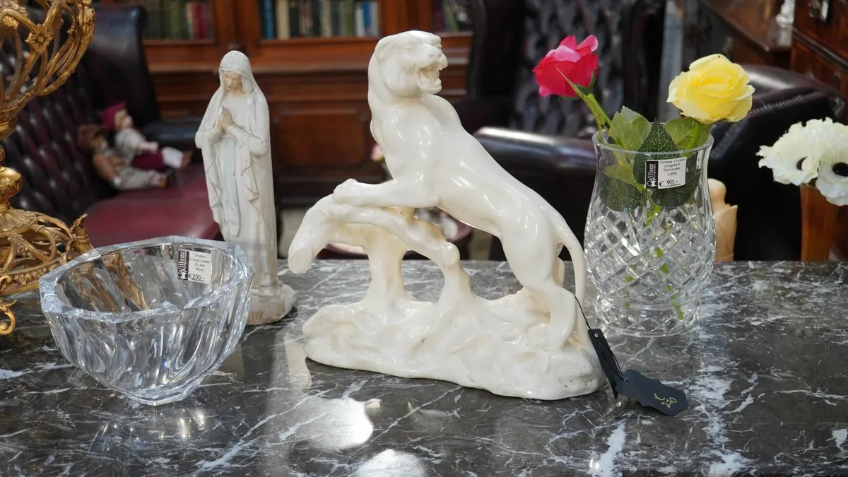 Handmade Ceramic Lion Sculpture- Artesania Urregui - Image 1