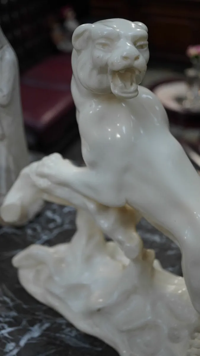 Handmade Ceramic Lion Sculpture- Artesania Urregui - Image 4